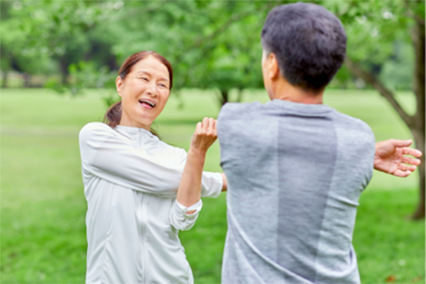 ご自宅でも出来る自主トレーニングプログラムを丁寧に指導